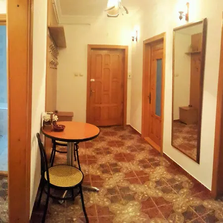 Vila Cornea Gazde/Camere de închiriat Constanţa