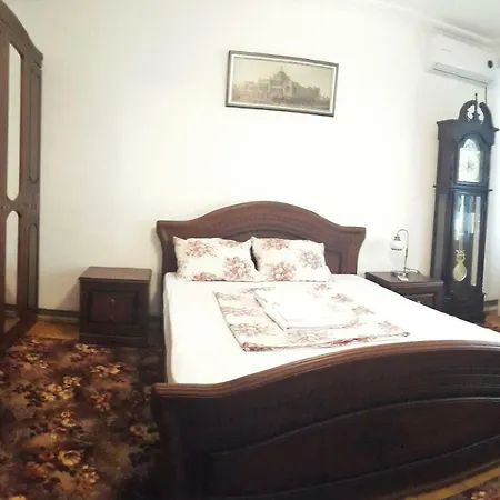 Vila Cornea Gazde/Camere de închiriat Constanţa